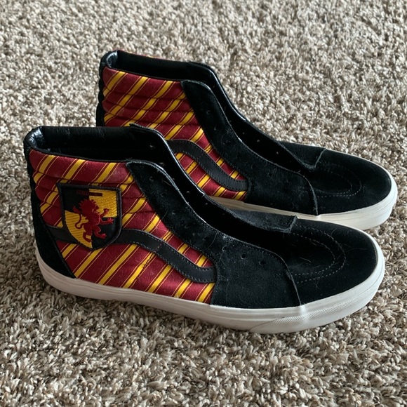 Harry Potter X Vans Gryffindor Sneakers - Picture 1 of 3
